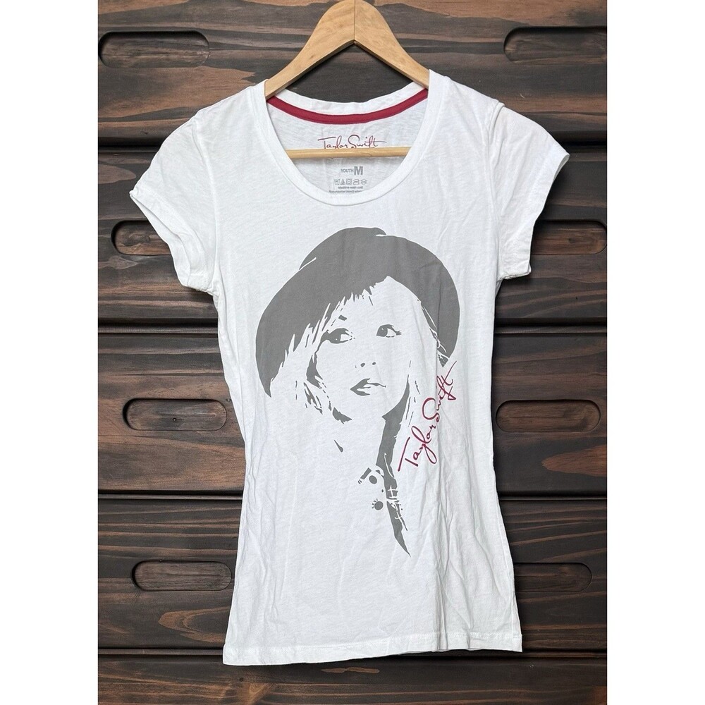 Taylor Swift Cotton Scoop Neck Graphic Tee Youth White Short Sleeve Size M
